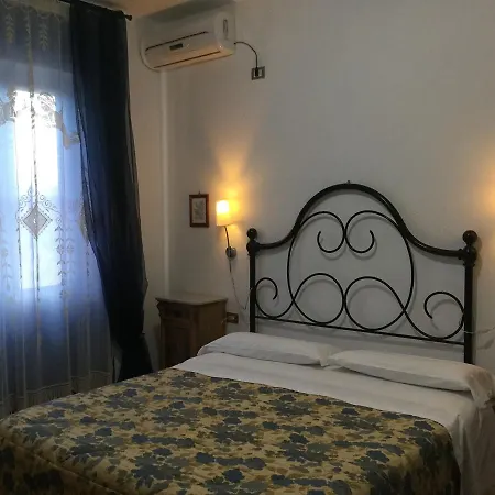 La Sede Di Carlo *